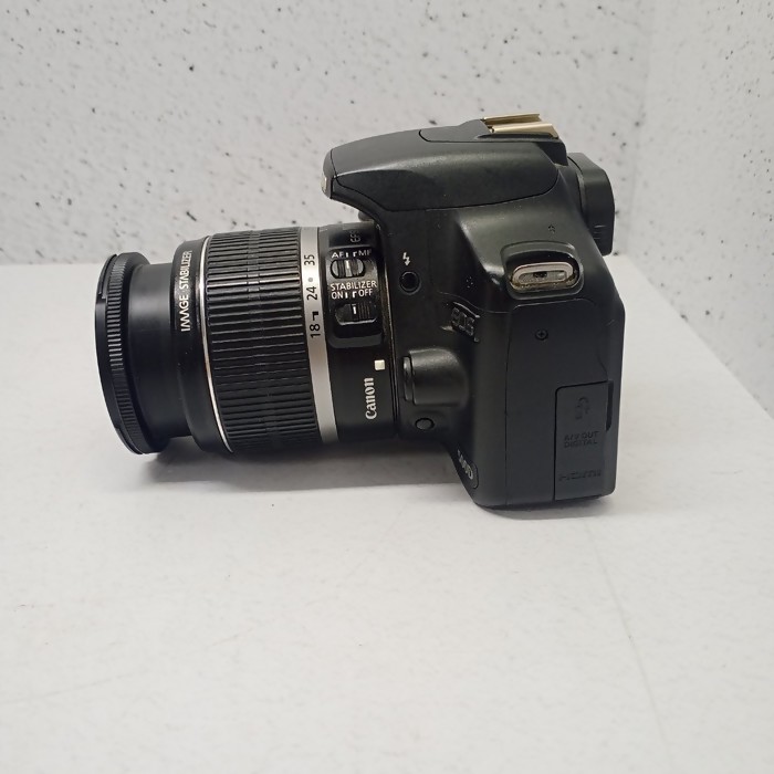 Зеркальный фотоаппарат Canon DS126231